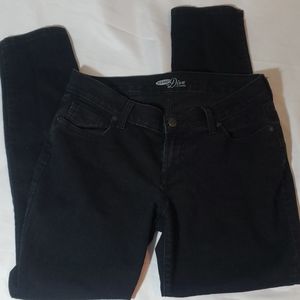 Old navy the diva size 6 short black